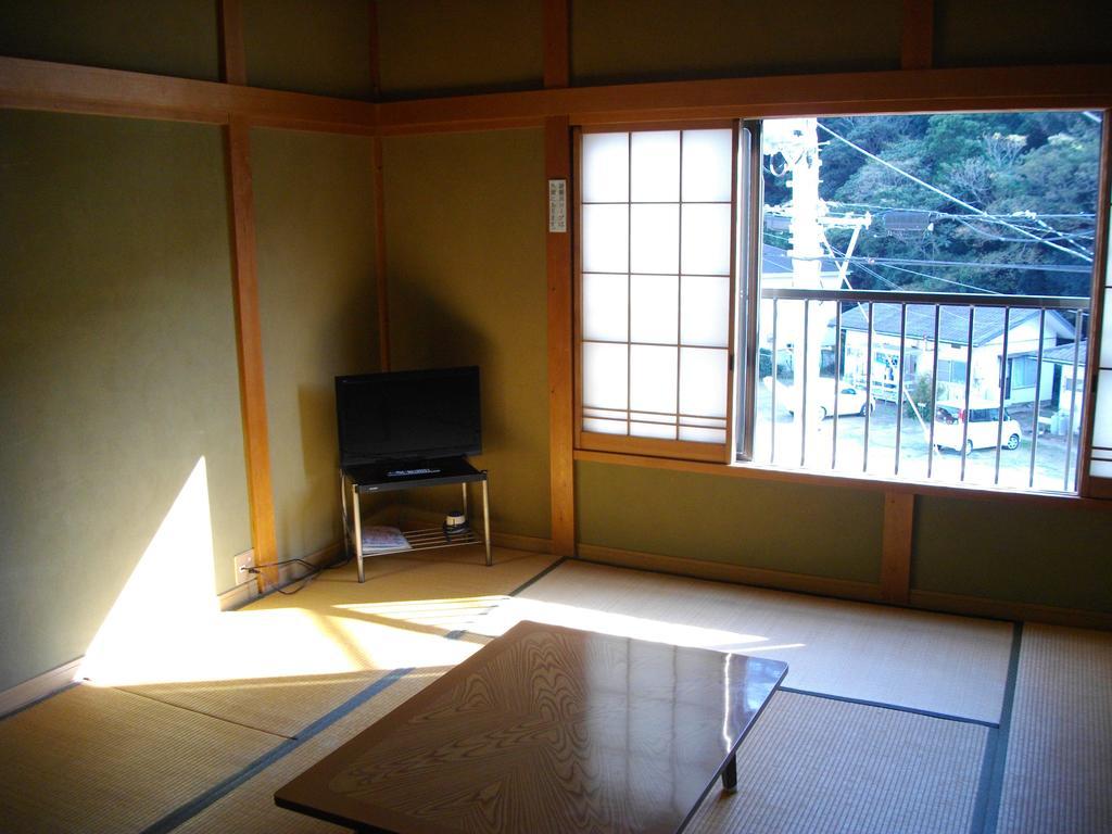 Hotel Minshuku Haji Shimoda  Zimmer foto
